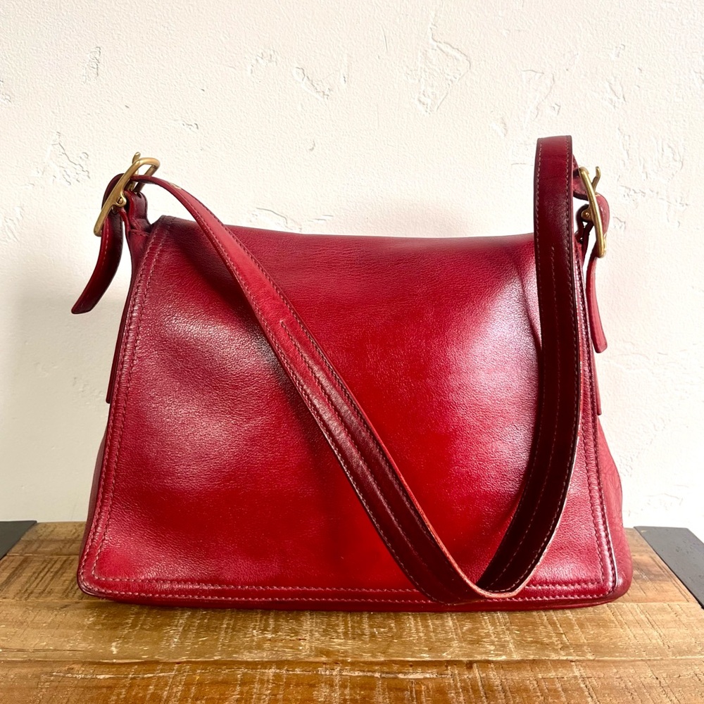 Vintage Coach Legacy West 9828 Short Shoulder Flap Bag in Red Leather Bronze